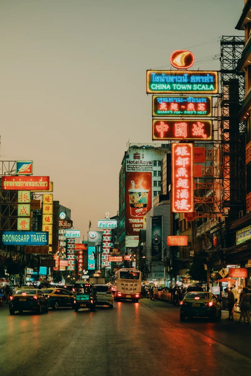 Bangkok 2024 — heat, neon and the tropical rhythm of the city