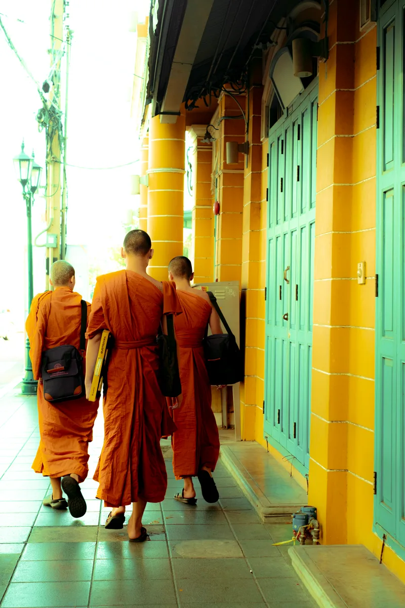 Bangkok 2024 — heat, neon and the tropical rhythm of the city
