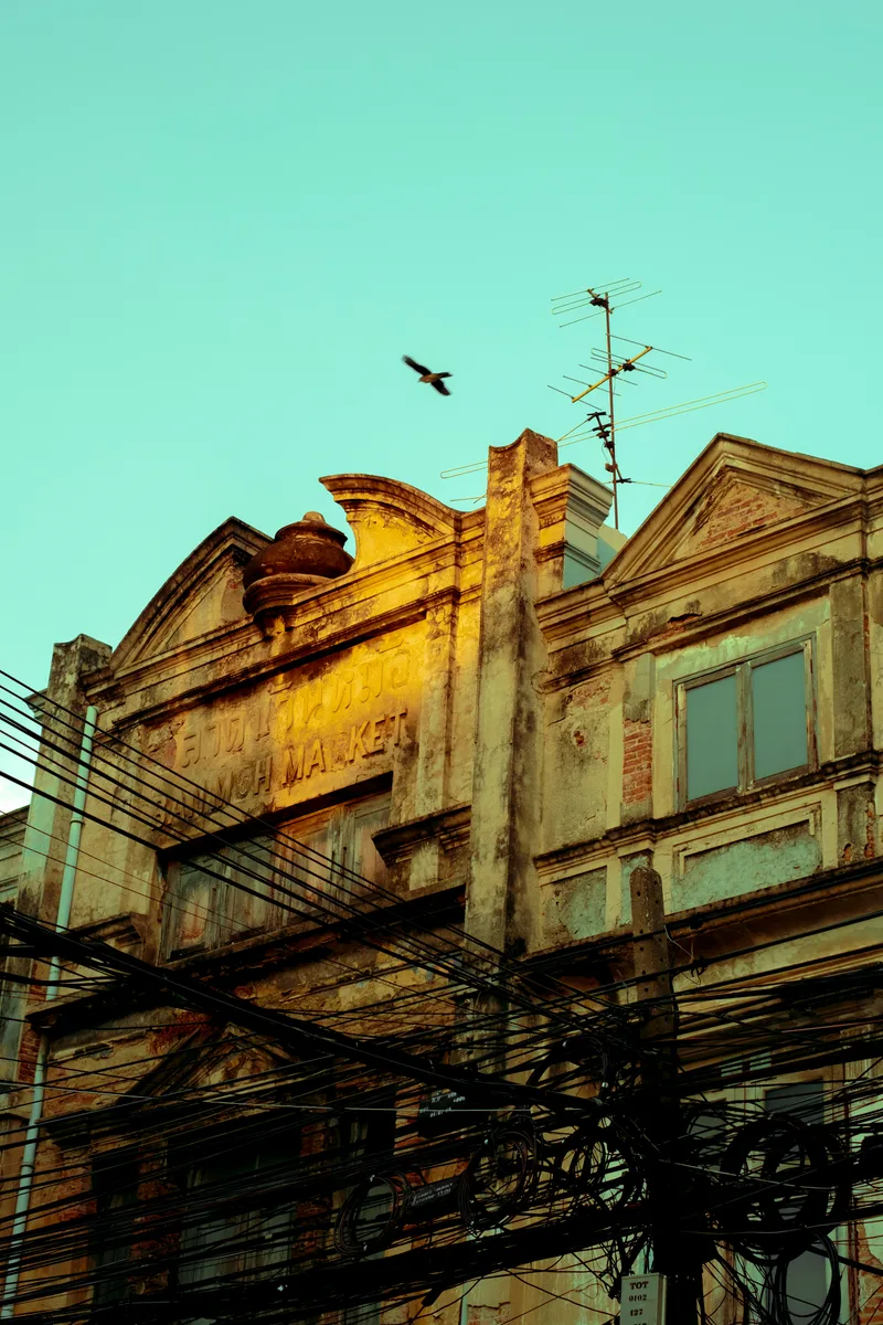 Bangkok 2024 — heat, neon and the tropical rhythm of the city