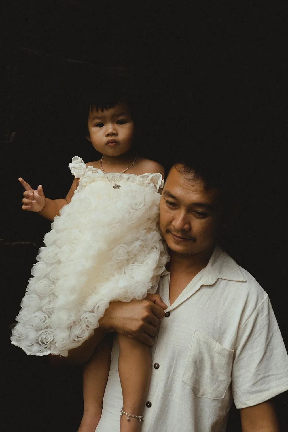 People of Cambodia — street photography of Siem Reap, Bon Om Touk and daily life