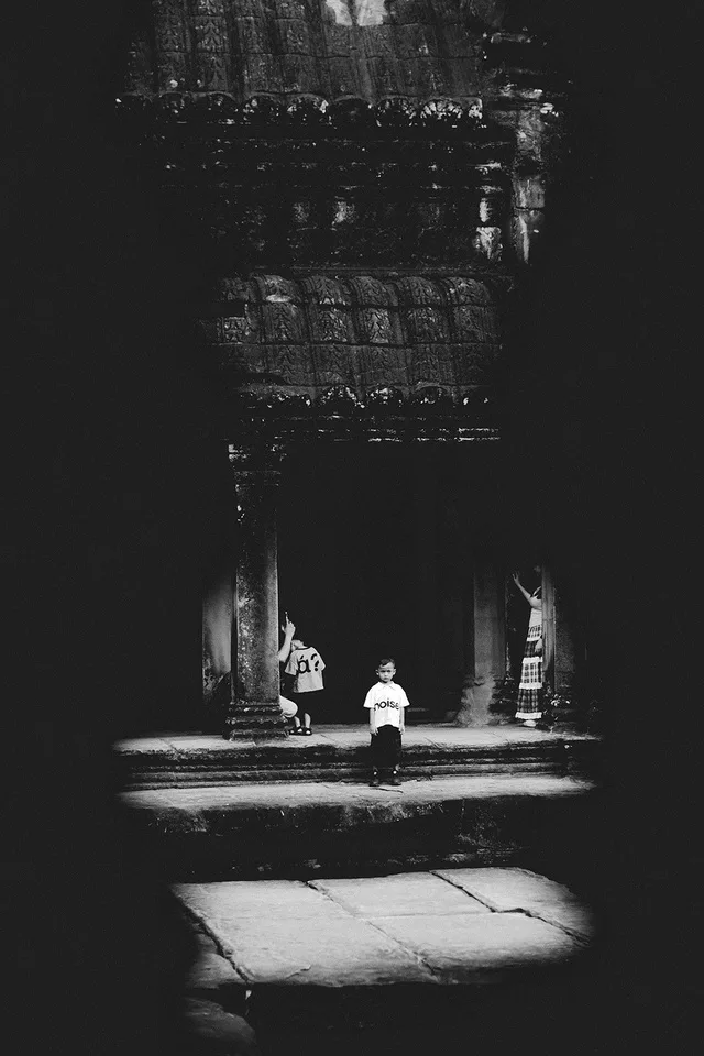 People of Cambodia — street photography of Siem Reap, Bon Om Touk and daily life