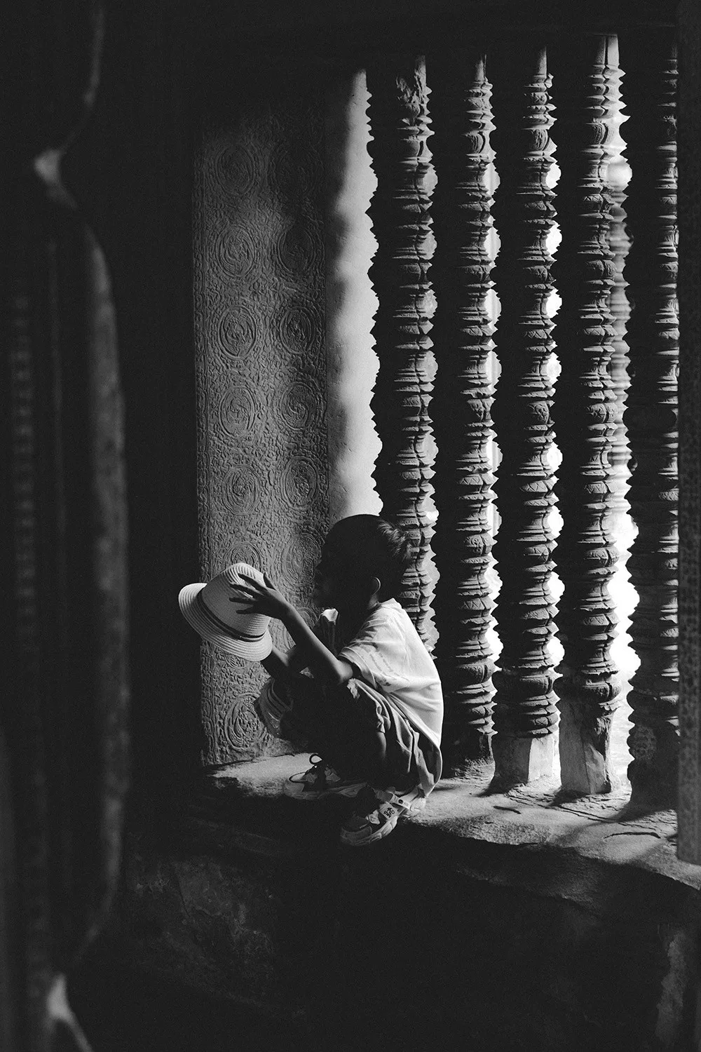 People of Cambodia — street photography of Siem Reap, Bon Om Touk and daily life