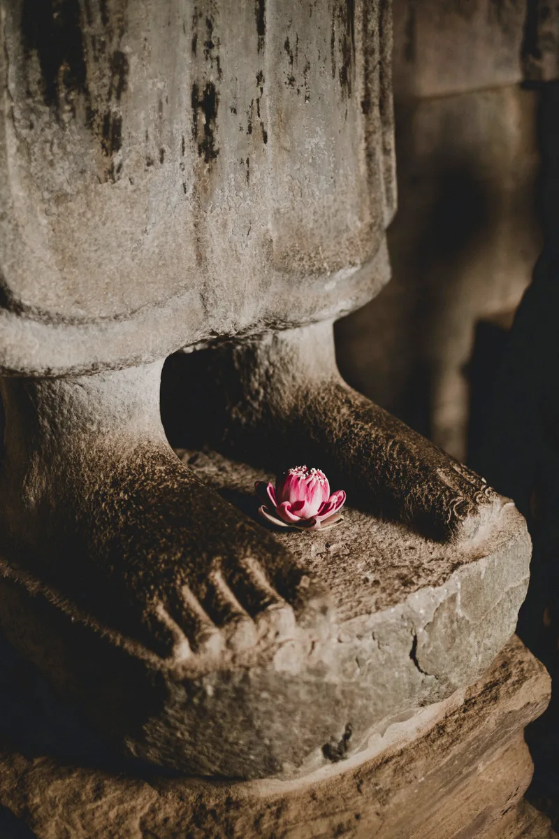 Angkor Wat grounds — towers, galleries, tourist crowds, hidden corners